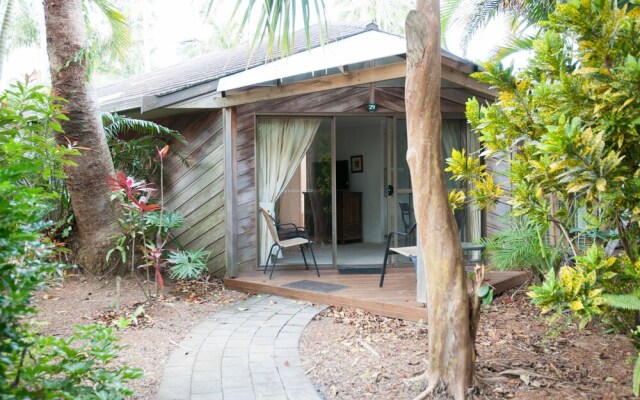 Aanuka29 - 1 Bedroom Spa Bure