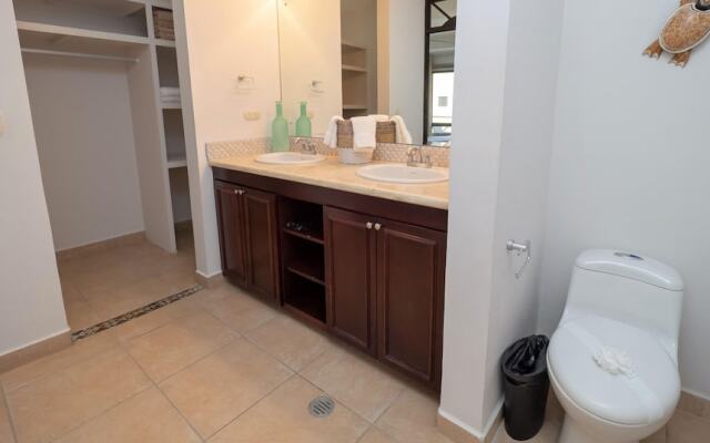 Encantada Luxury Condo J3
