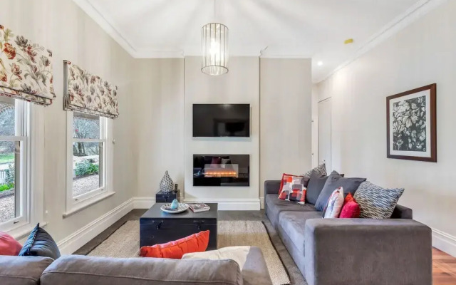 Grandview Accommodation - The Flaxley Apartments