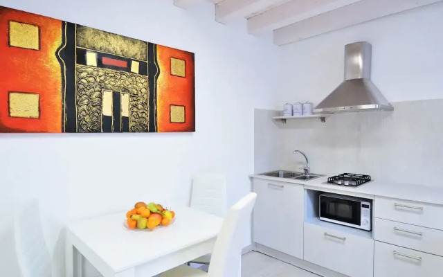 Pleasant Apartment in Miane With Shared Swimming Pool