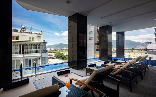Red Sun Nha Trang Hotel