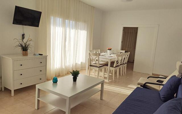 Apartamentos Sol Y Mar Segur 3000