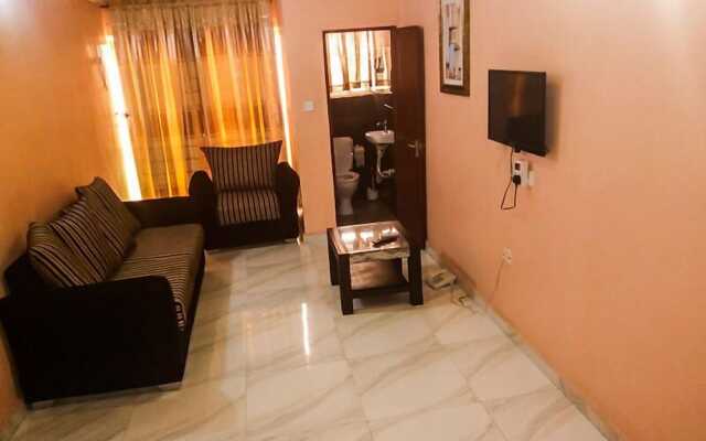 Carabana Hotel & Suites