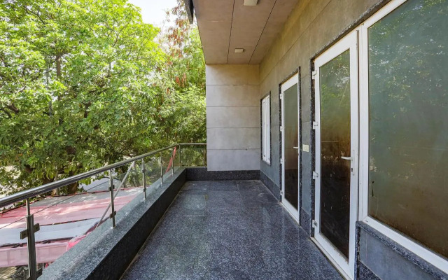 FabHotel F9 Rohini Sector 23