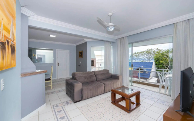 Apartamento com Vista Mar a 30 metros da praia