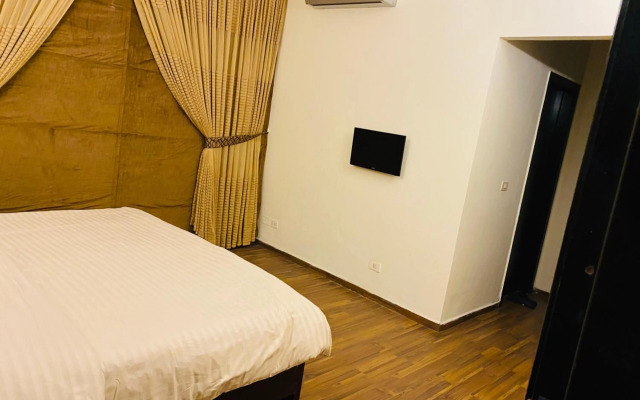 Royal Two Bed Luxury Apartment Gulberg