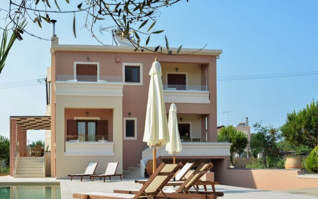 Private Pool Luxurious Villa with Parking & BBQ