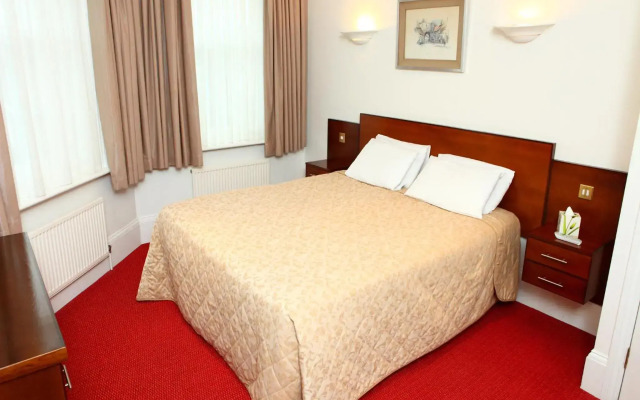 Gatwick Cambridge Hotel