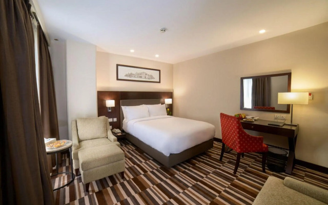 Avari Xpress Gulberg