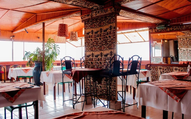 Okapi Hotel