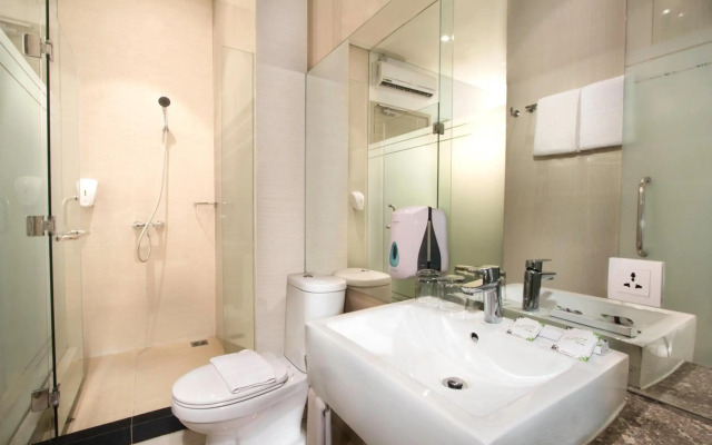 Whiz Prime Hotel Kelapa Gading