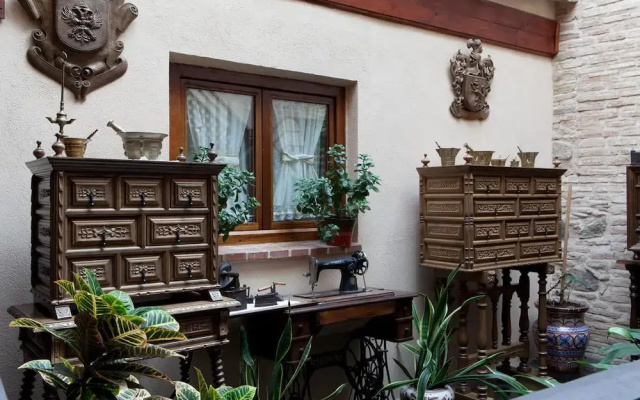 Hospedería Casa De Cisneros