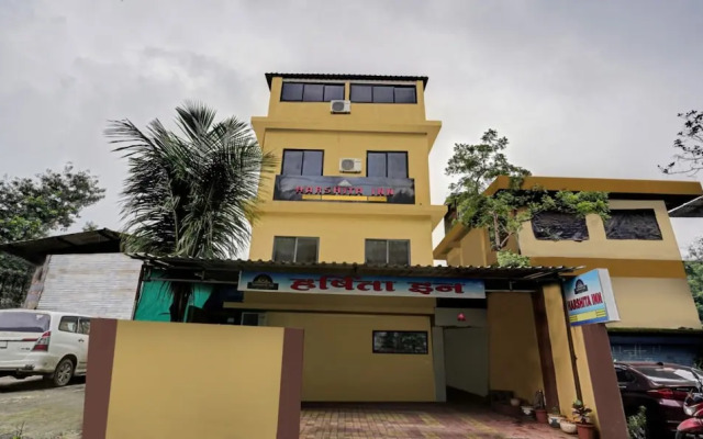 New Harshita inn By Glitz Hotel