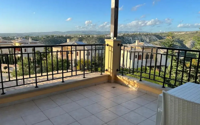 Perfect Getaway for 2 With Shared Pool
