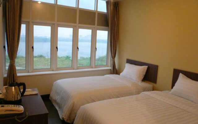 101 Lake View Hotel Puchong