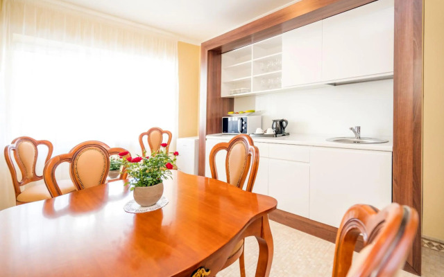 Studio One Accommodation Suites