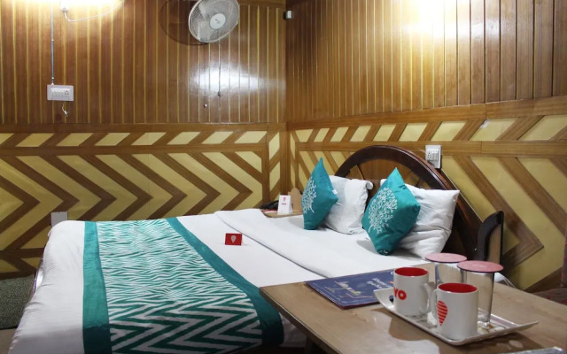 OYO 3828 Hotel Ashok