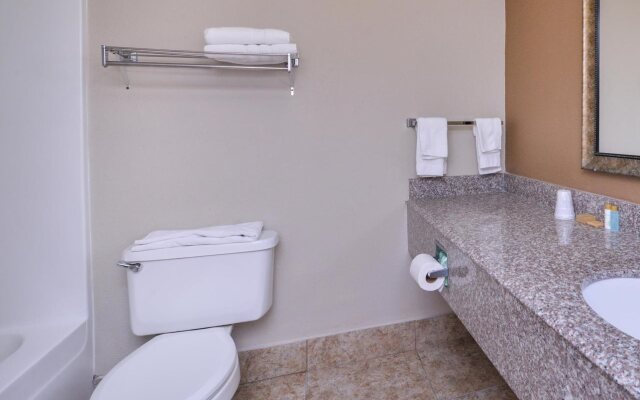 Americas Best Value Inn & Suites Bastrop