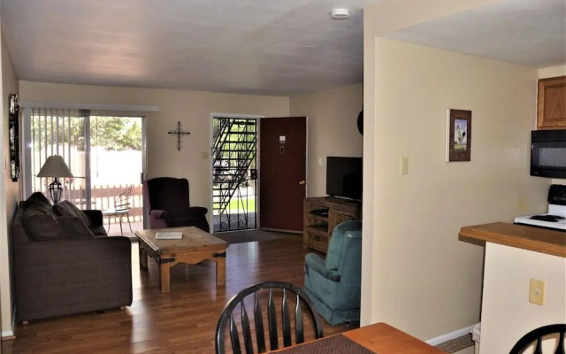 Pinecliff Village Resort