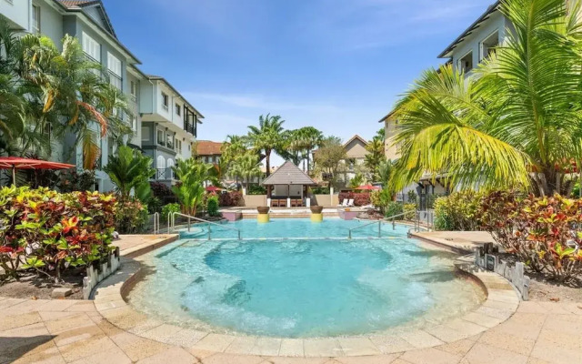 The Nest Cairns - 4 Pools BBQ Resort
