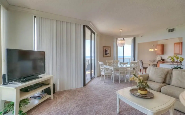 Surfside Resort 01111