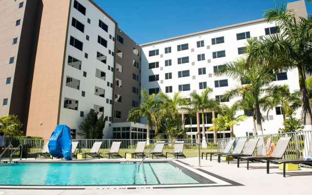 Element Miami Doral