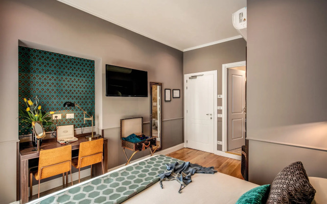 Tree Charme Parliament Boutique Hotel