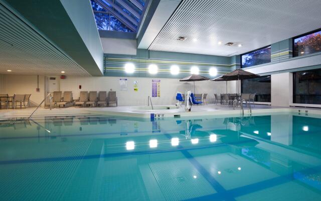 Crowne Plaza Minneapolis West by IHG