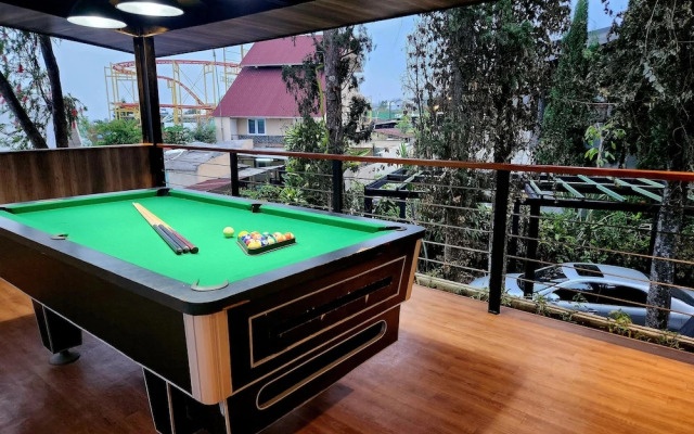 Villa 4-BR Klub Bunga No. 4 Batu Malang