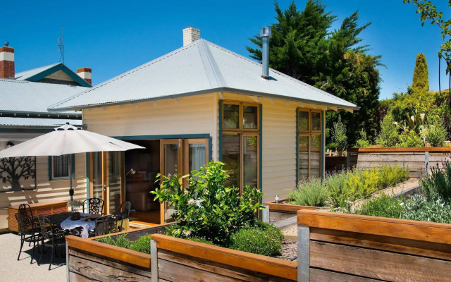 Hillside Daylesford House