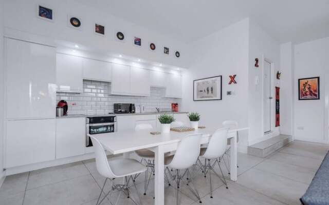 Host Apartments The Musician s Apartment With Gr