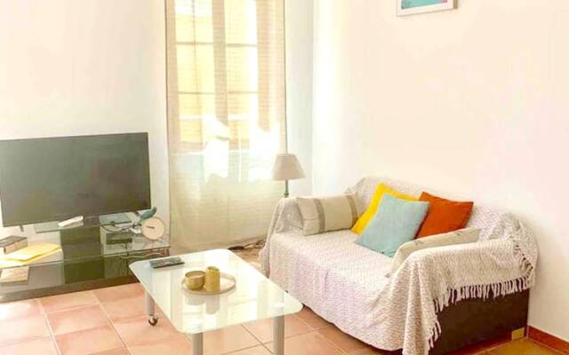 Apartment With One Bedroom In La Ciotat, With Wonderful Mountain View, Furnished Terrace And Wifi 500 M From The Beach