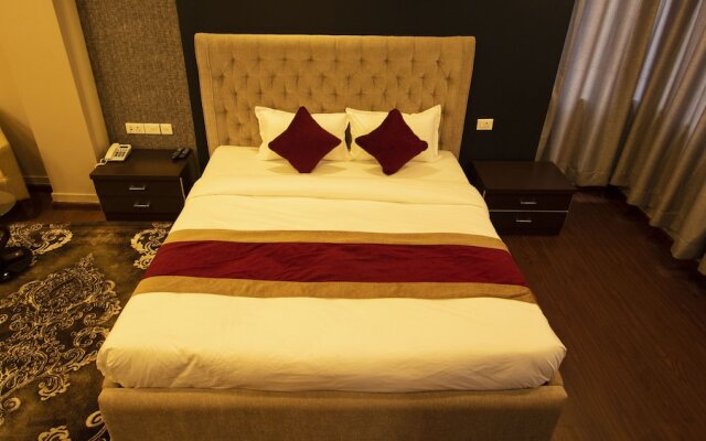 Hotel Rudra View & Spa