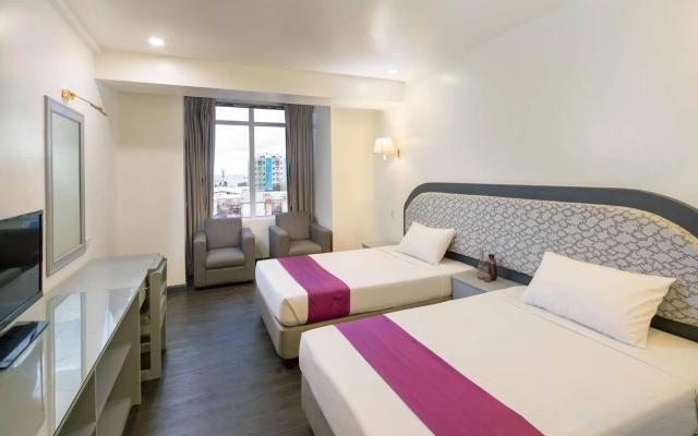 V Hotel
