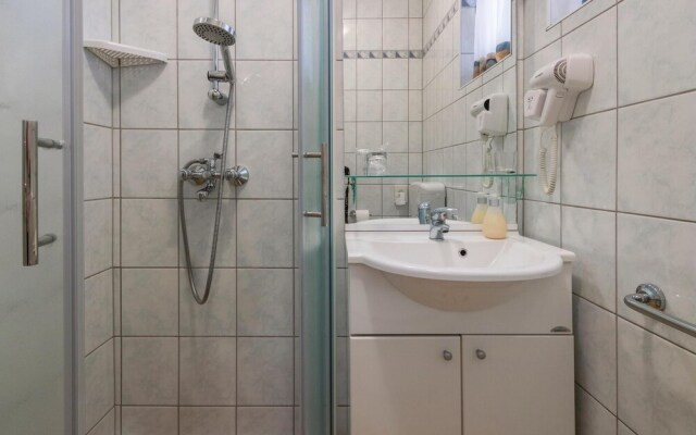 Stunning Home in Medulin With Wifi and 1 Bedrooms