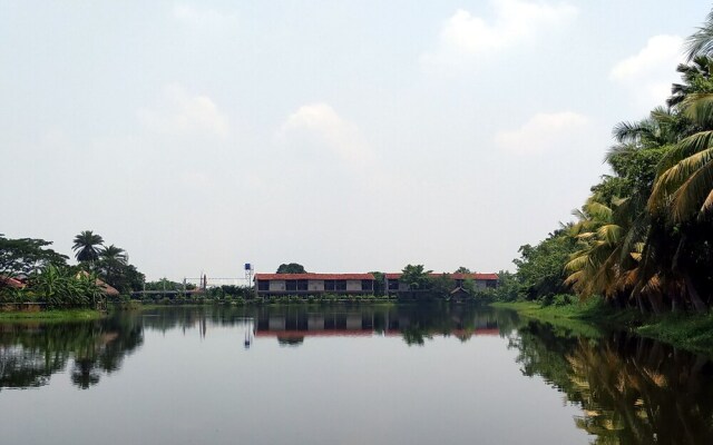 The Creek Club