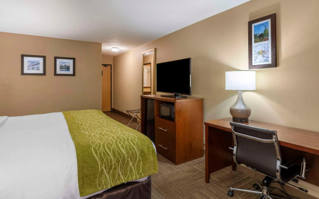 Comfort Inn Collinsville near St. Louis