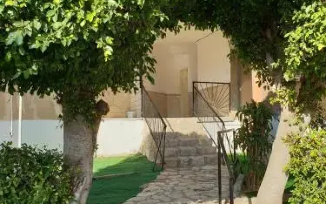 Sun Bay Studio Apartments