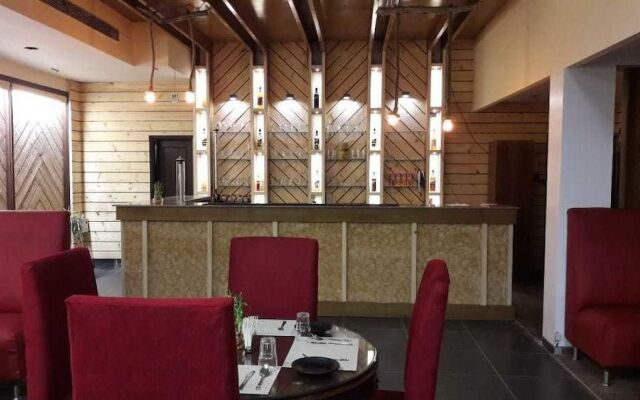 Seven Star Hotel