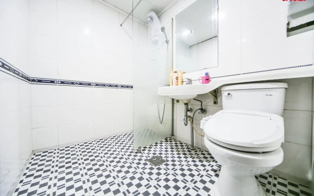 Goodstay World Hotel