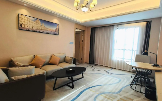 Vienna International Hotel (Zhaoqing Dinghushan Wanda Plaza Branch)
