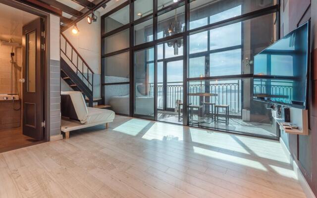 yellow submarine spa pension