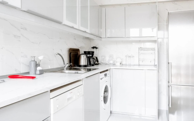 Sea View Flat w Balcony 5 min to Dolmabahce Palace