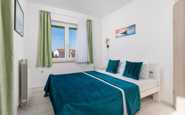 Apartment Kraljevica 17589b