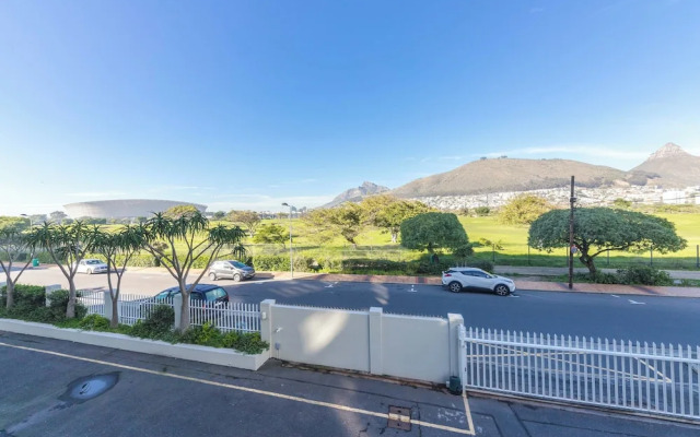 Mouille Point Studio Including Welcome Basket