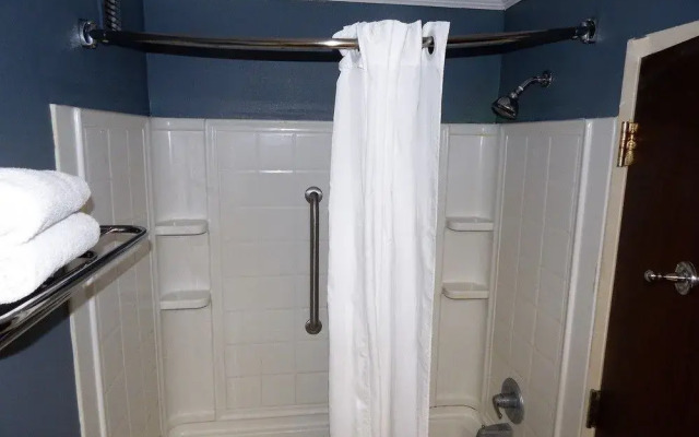 Richmond Suites