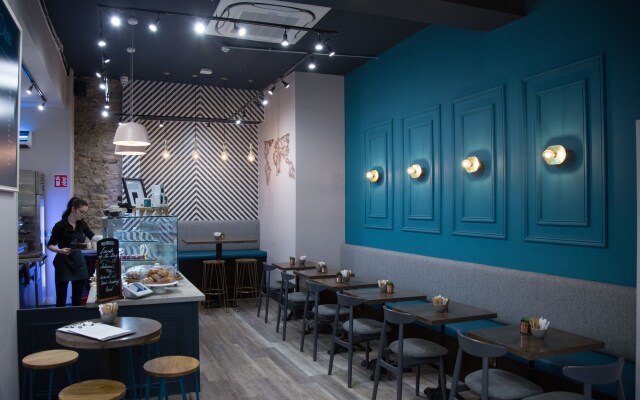 The Bedford Townhouse & Café