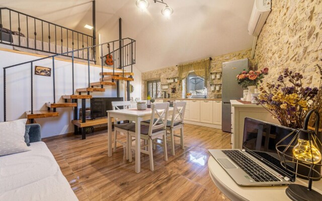 Amazing Home in Zaton With 1 Bedrooms and Wifi