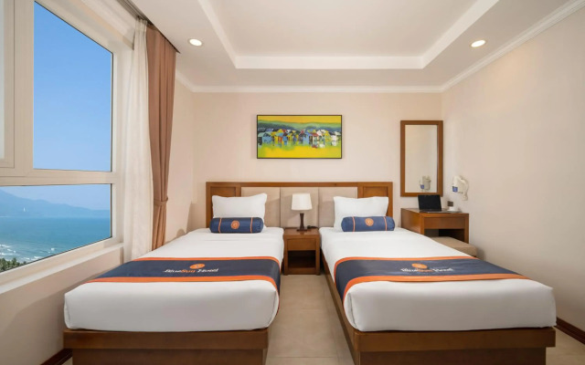 BlueSun Danang Beach Hotel