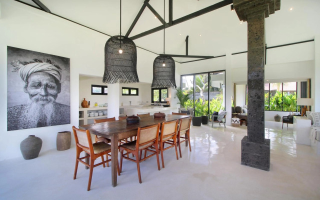 Puri Hijau 3 Bedrooms Villa with Jungle & River View